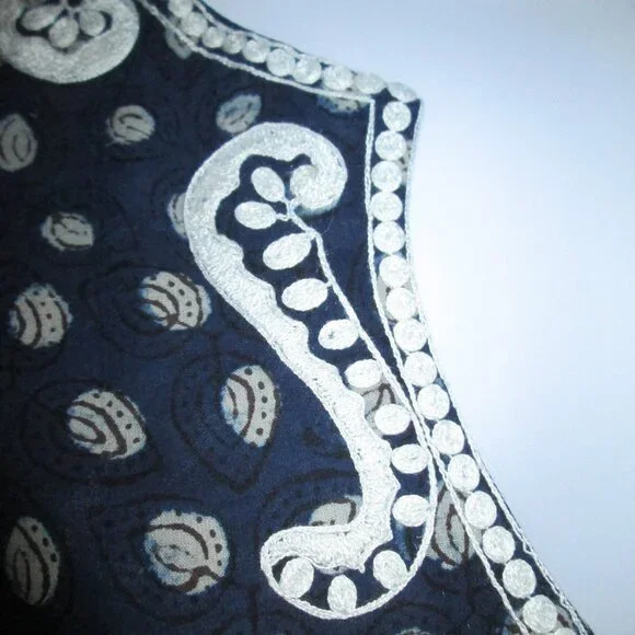 Saachi Embroidered Printed Cotton Top – Boho Elegance Meets Everyday Comfort - Picture 6 of 9